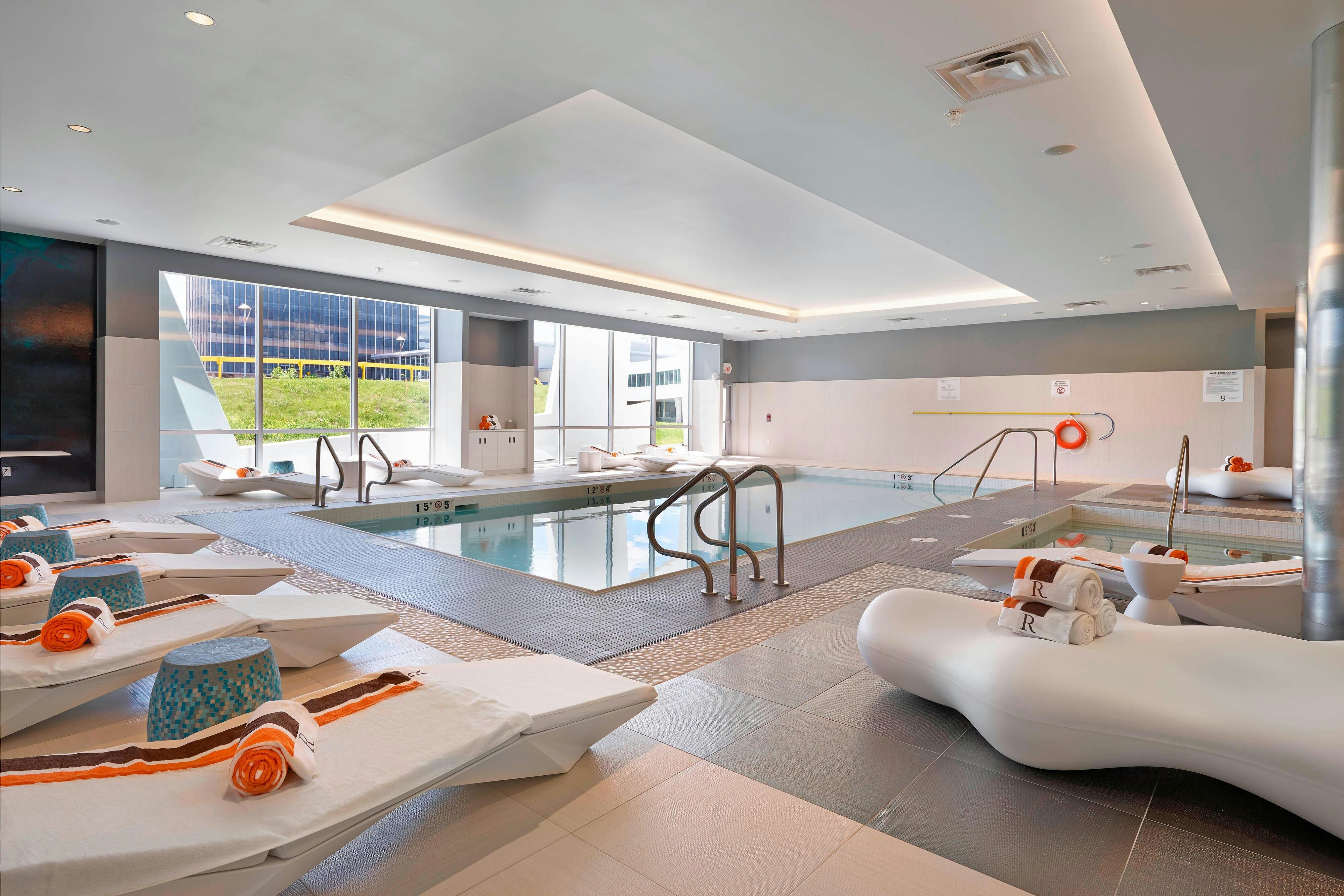 RENAISSANCE EDMONTON AIRPORT HOTEL 16/44