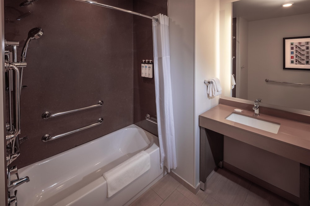 Hyatt House Seattle Downtown 74/74