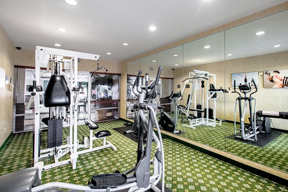 Quality Inn & Suites Robstown TX 10/23