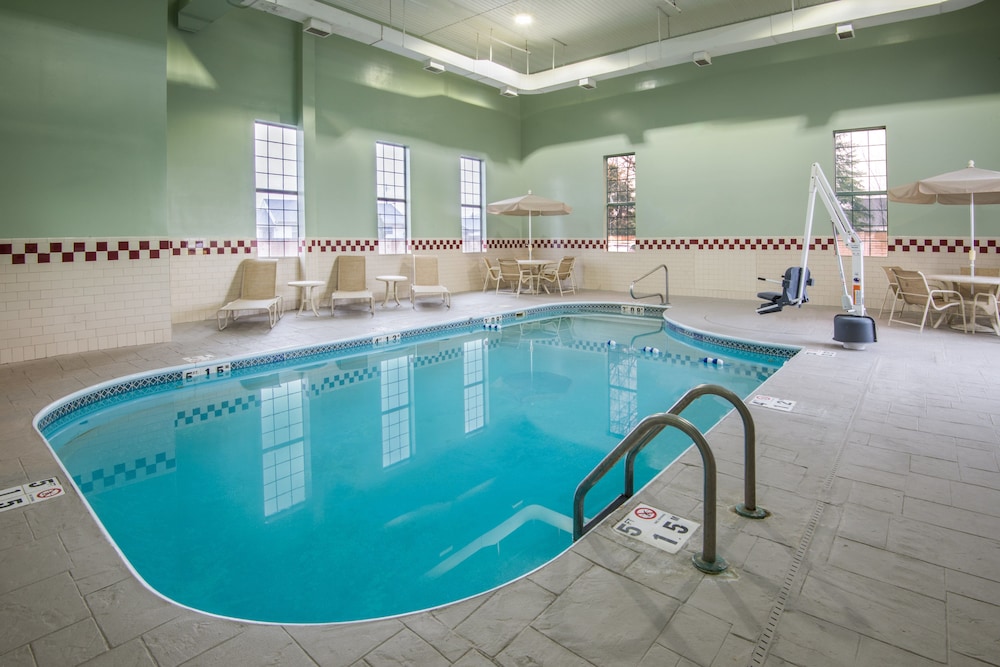 swimming pool spa