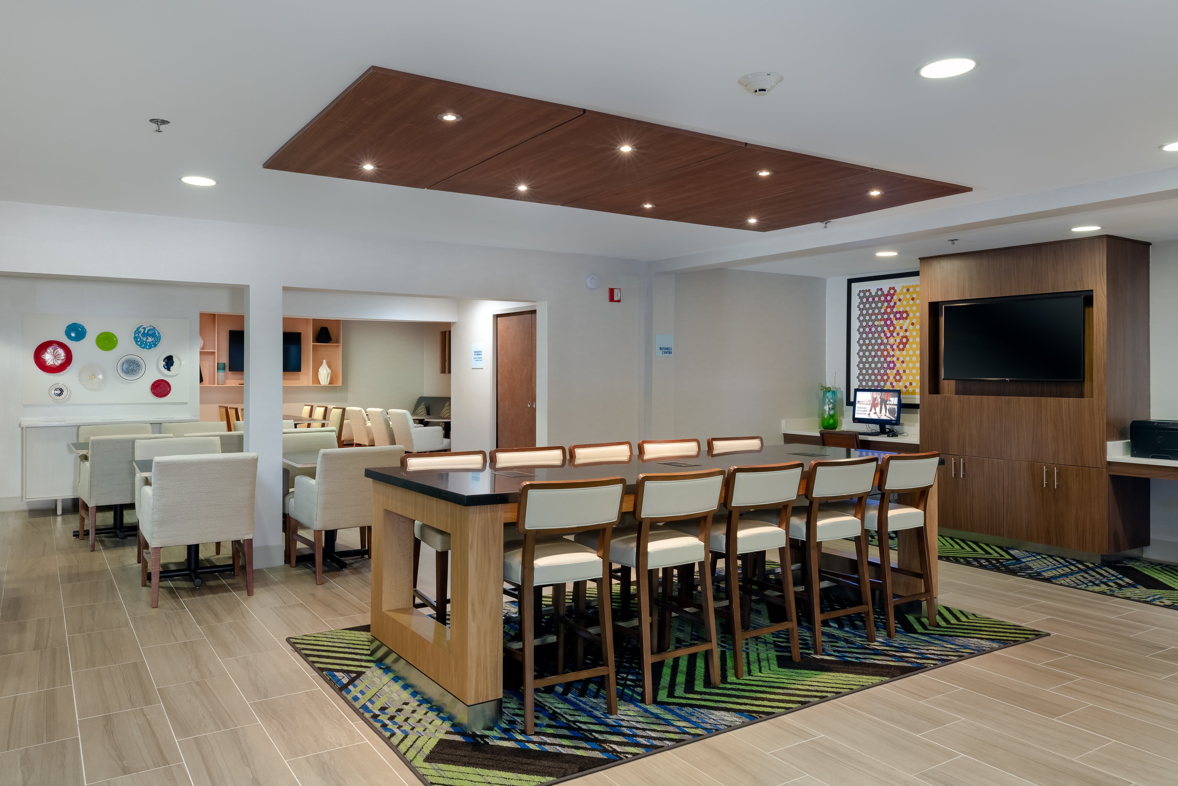 Holiday Inn Express Alpharetta Roswell 61/68