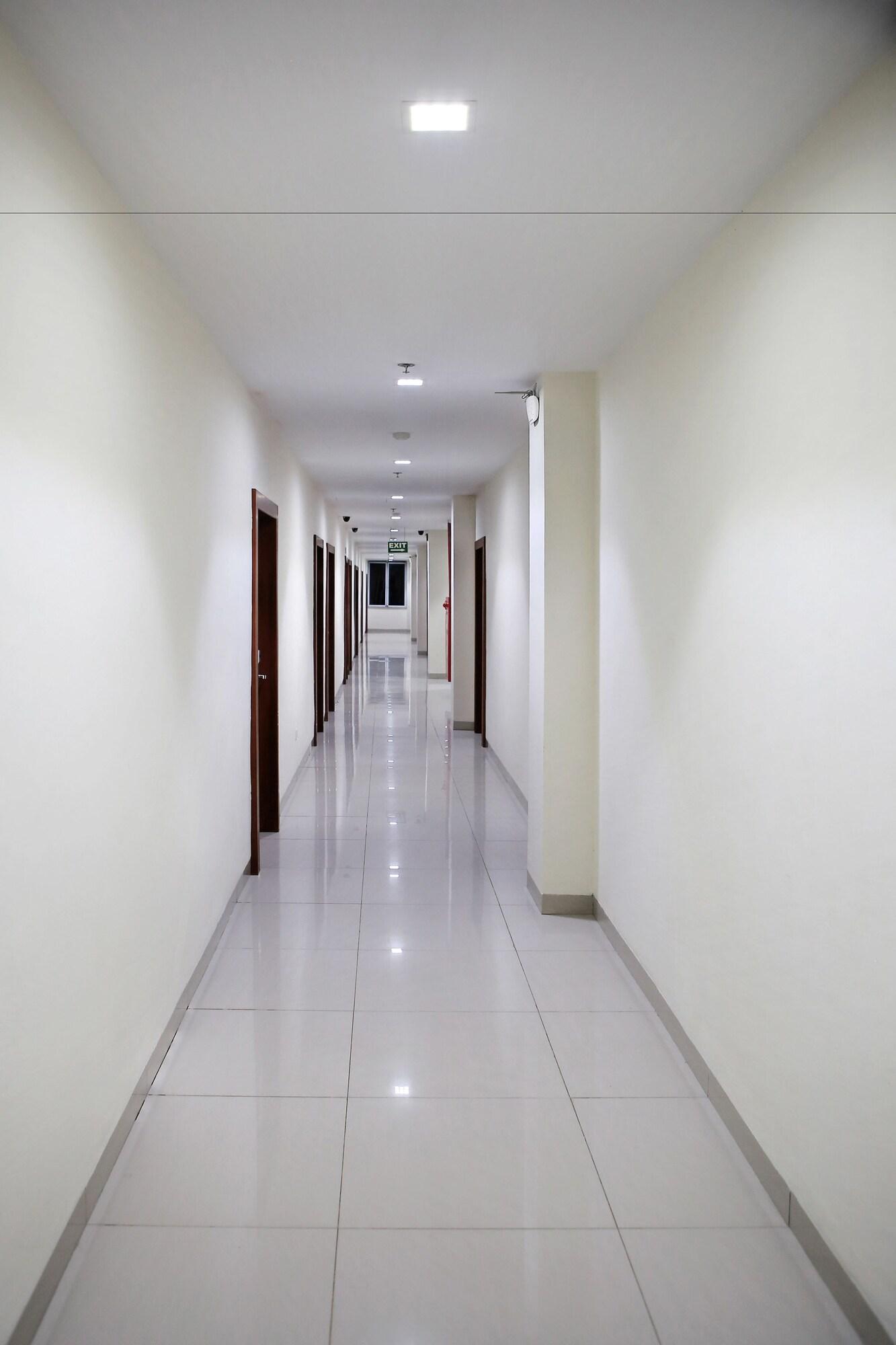 OYO 775 Aviari Hotel 34/50