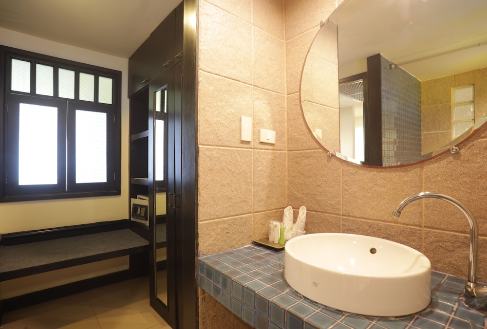Woraburi Phuket Resort And Spa 74/75