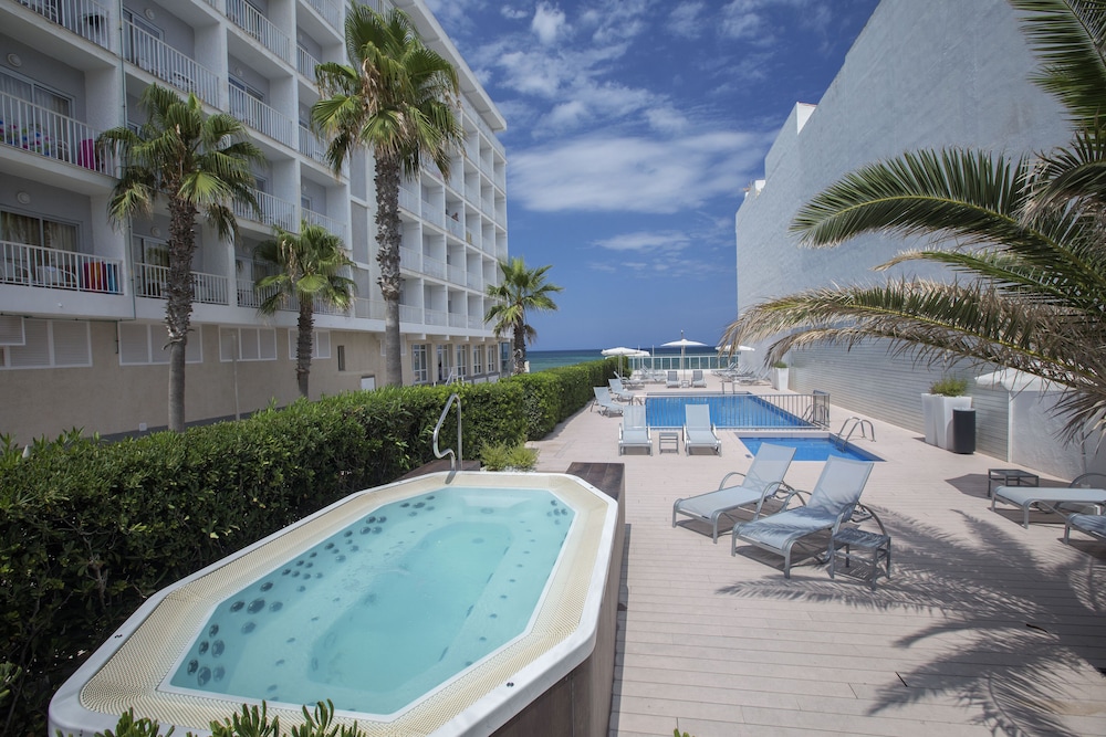 JS Miramar hotel 4/70