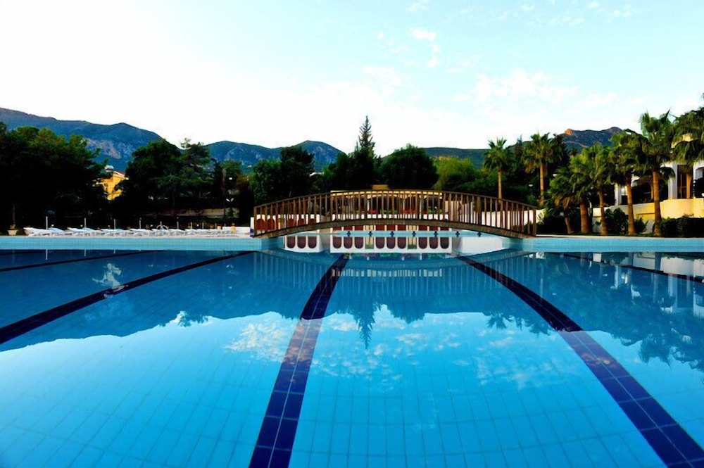 Uptown Buyuk Anadolu Girne Hotel 17/34