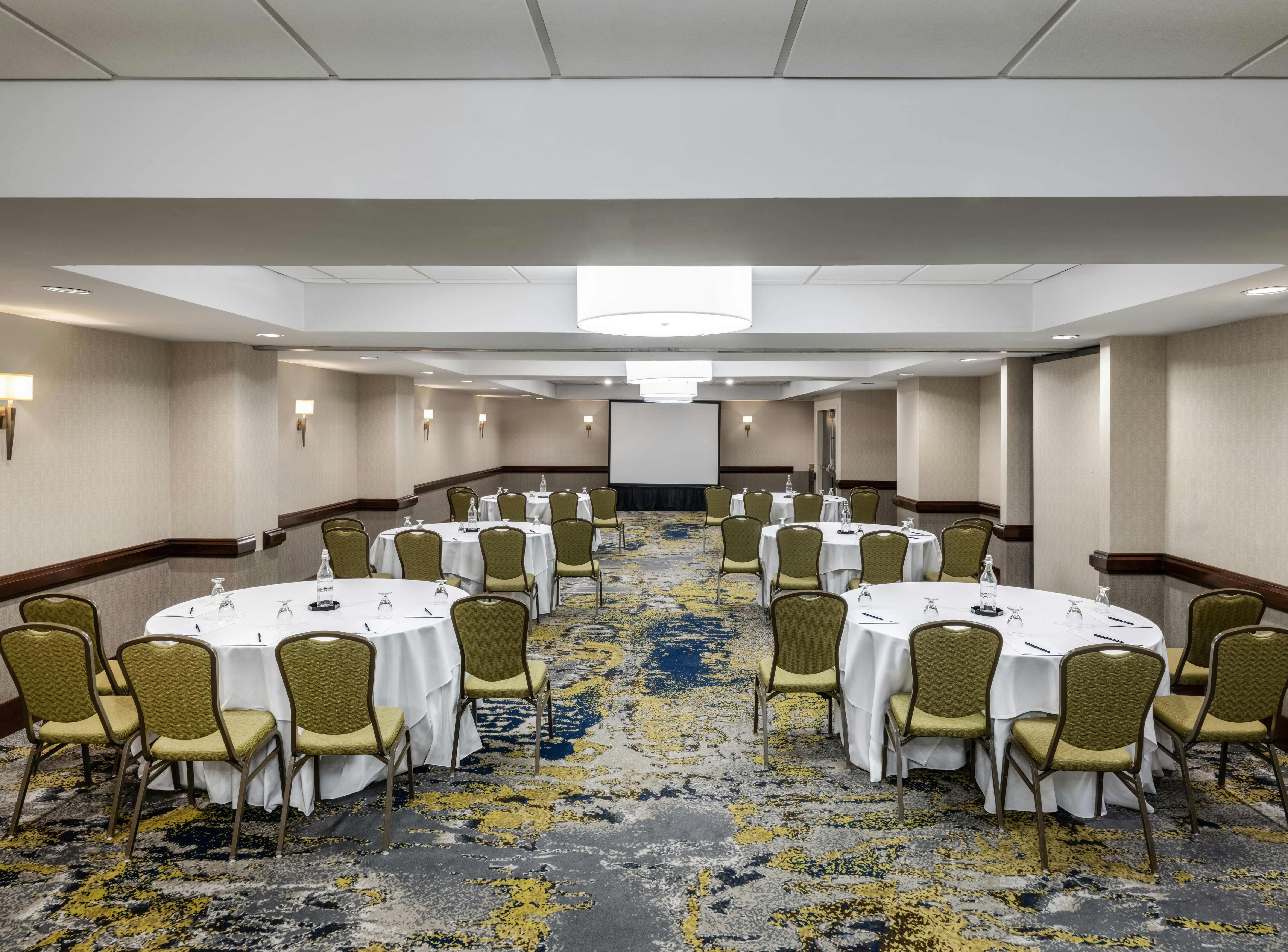 DoubleTree Suites by Hilton Charlotte SouthPark 48/60