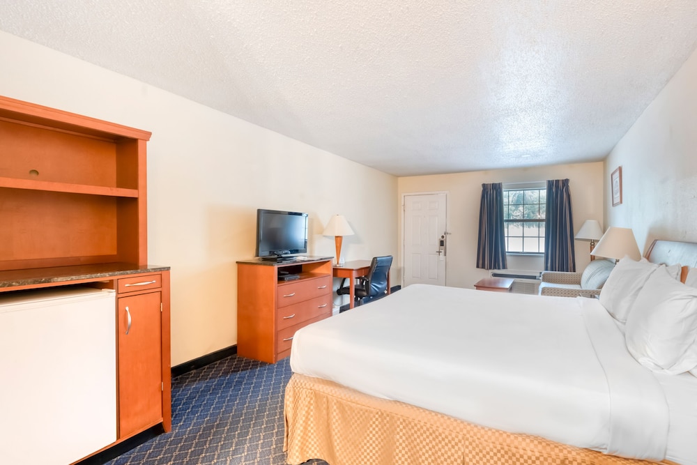 Rodeway Inn & Suites Jefferson 23/53
