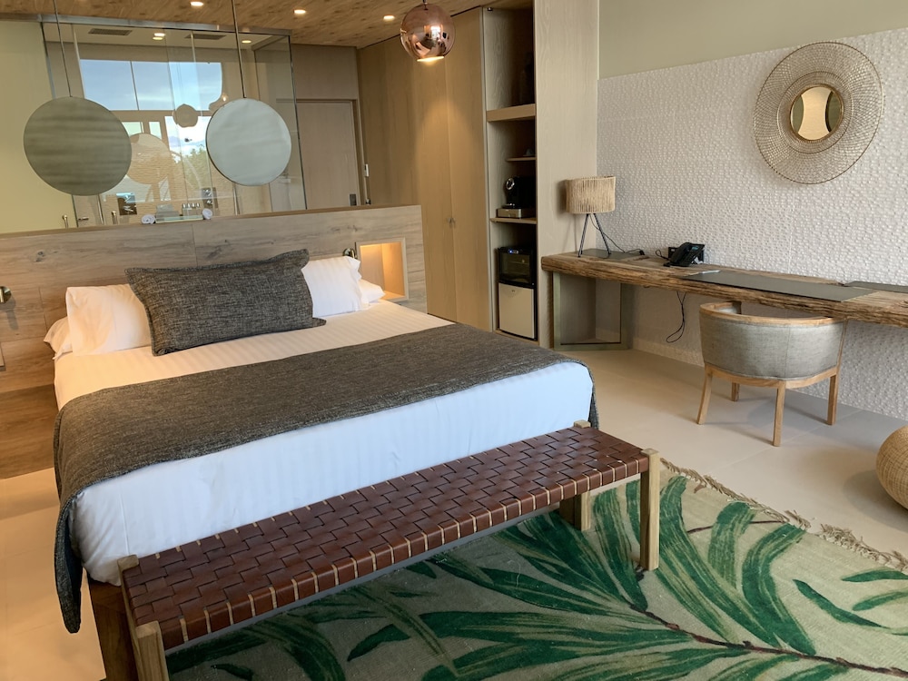 Hotel Tropical Gava Mar 10/50