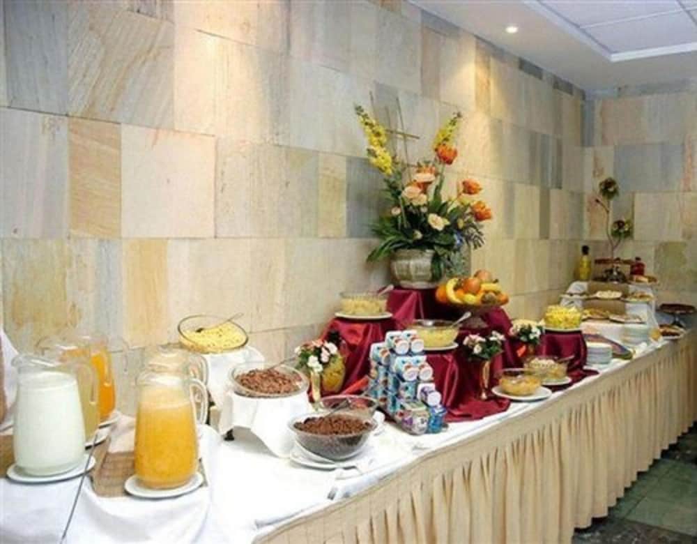restaurant-cafeteria