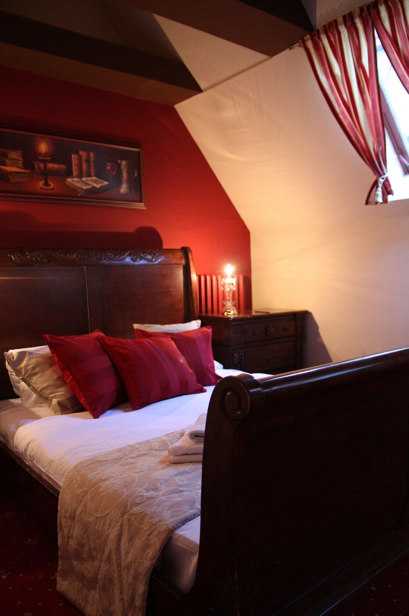 1 BEDROOM, ROYAL, SUITE