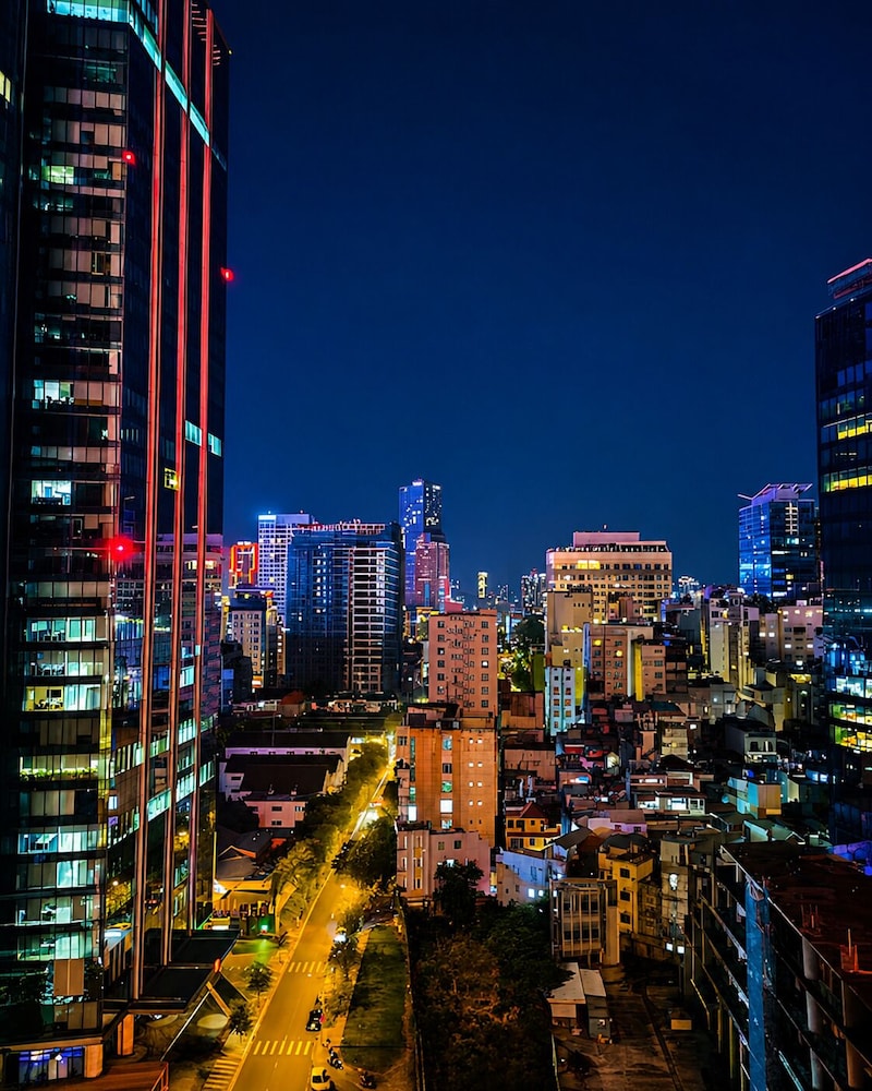 Bay Hotel Ho Chi Minh 64/66