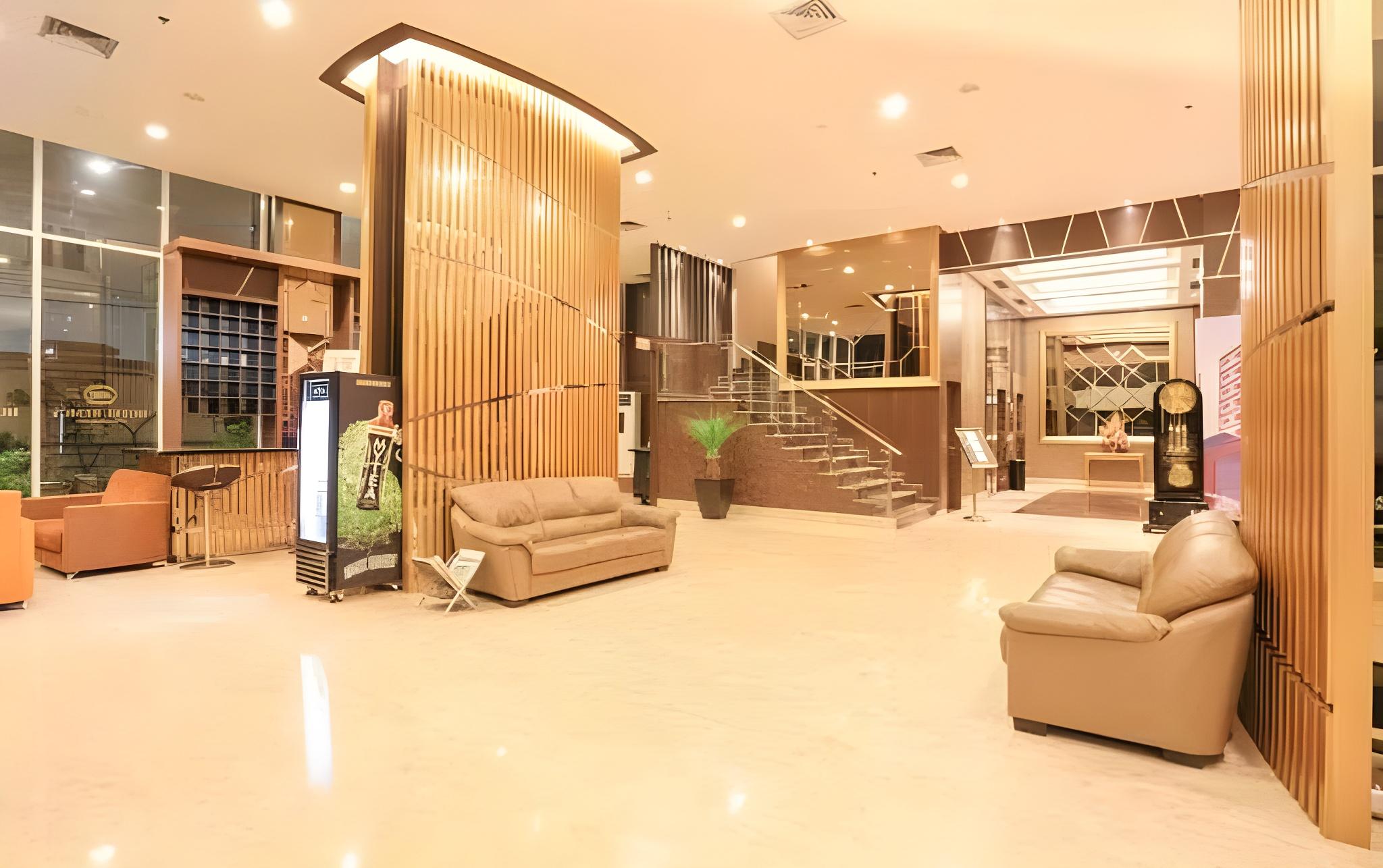 HOTEL REMCY PANAKKUKANG MAKASSAR 40/58