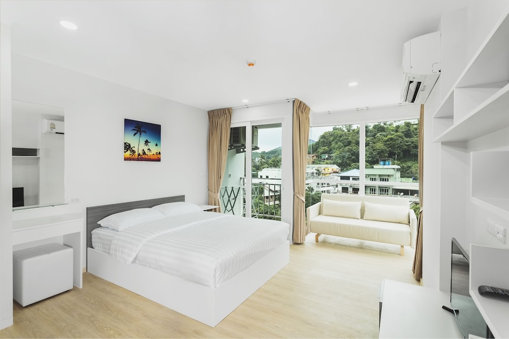 Condo in Kata in Ozone - Unit A708 9/23
