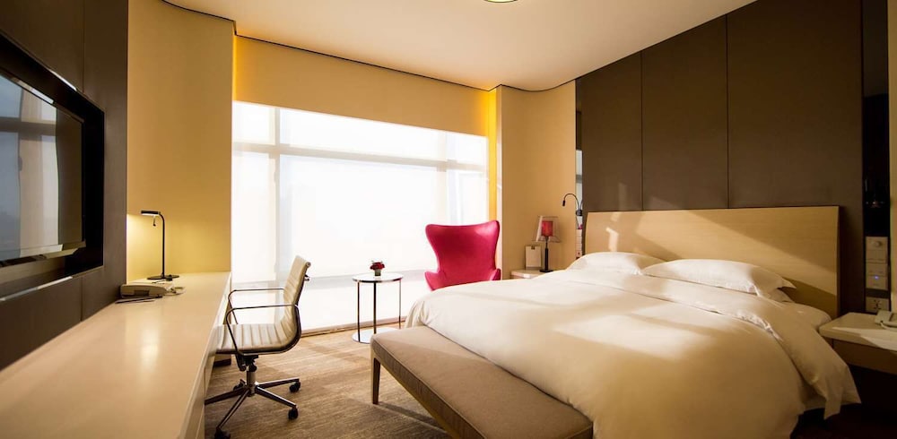 Hotel Equatorial Shanghai 9/34