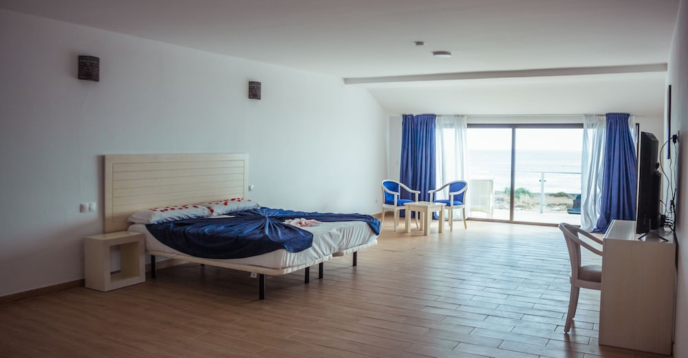 Hotel LIVVO Budha Beach 39/70