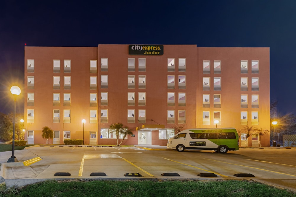 City Express Junior by Marriott Tuxtla Gutierrez Poliforum 2/54