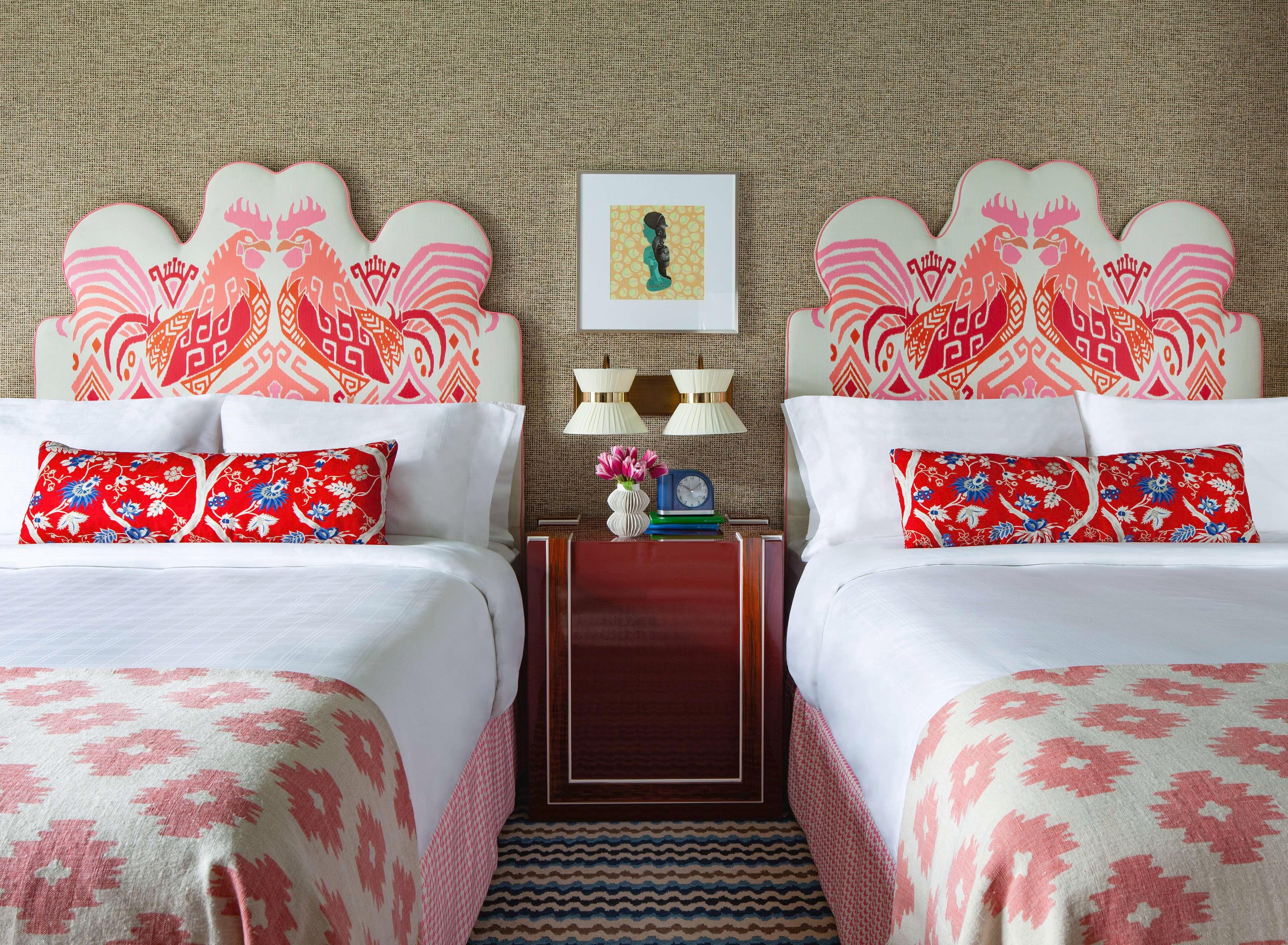 GRADUATE, 2 QUEEN BEDS, ACCESSIBLE