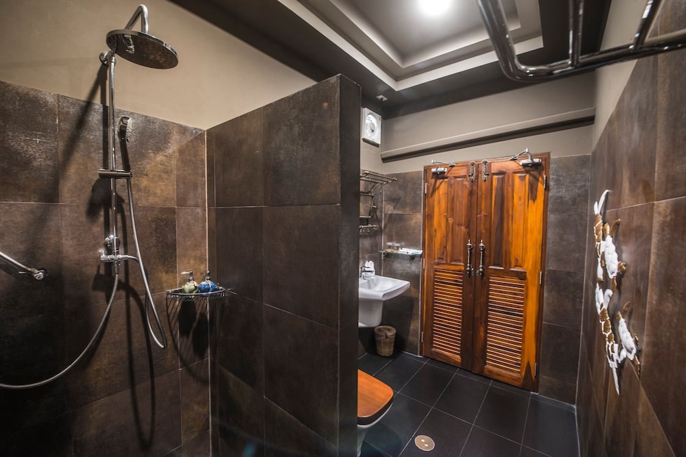 Amara Villa Khao Ka Lok 47/49