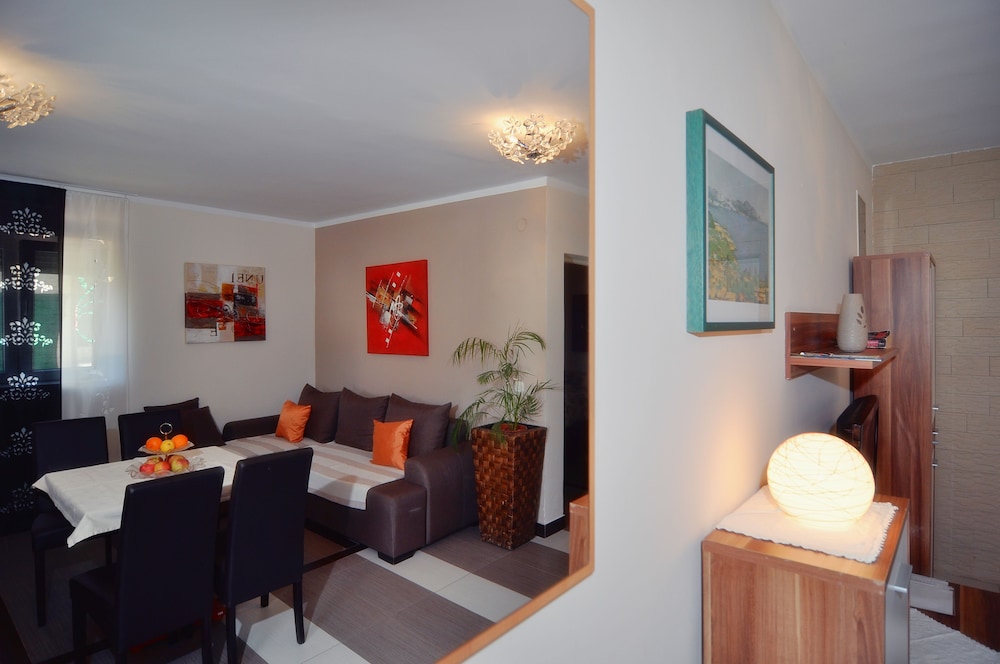 Villa Vanilla 27/50