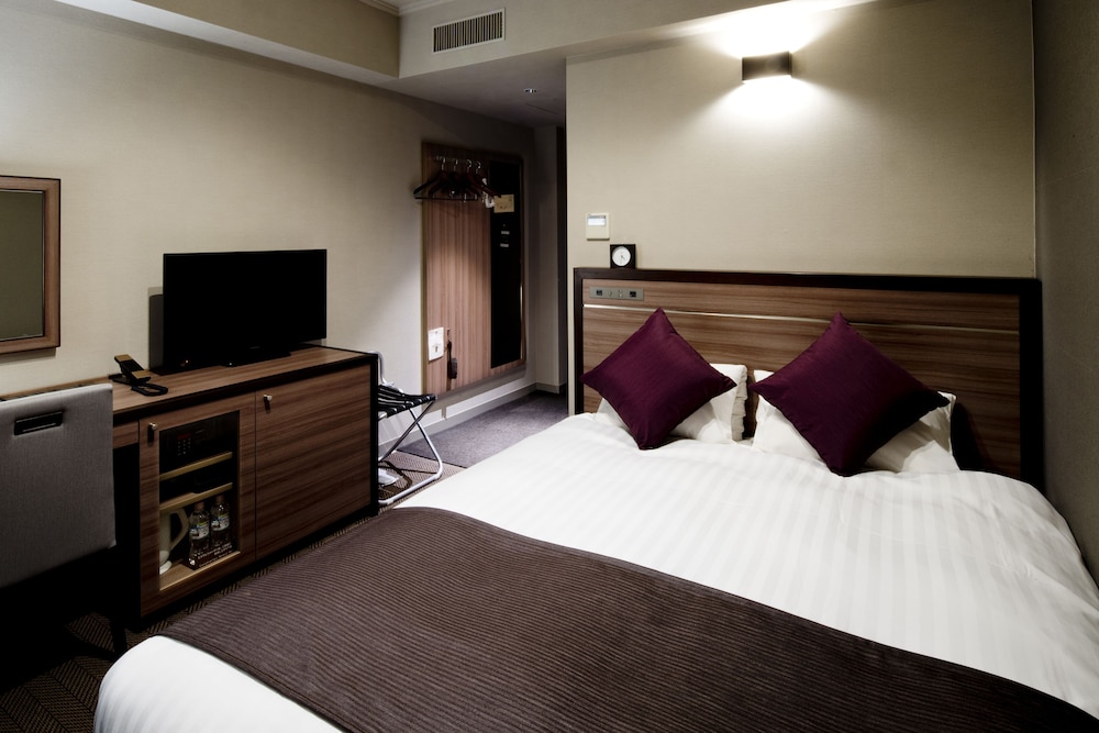 TAKAMATSU KOKUSAI HOTEL 6/65