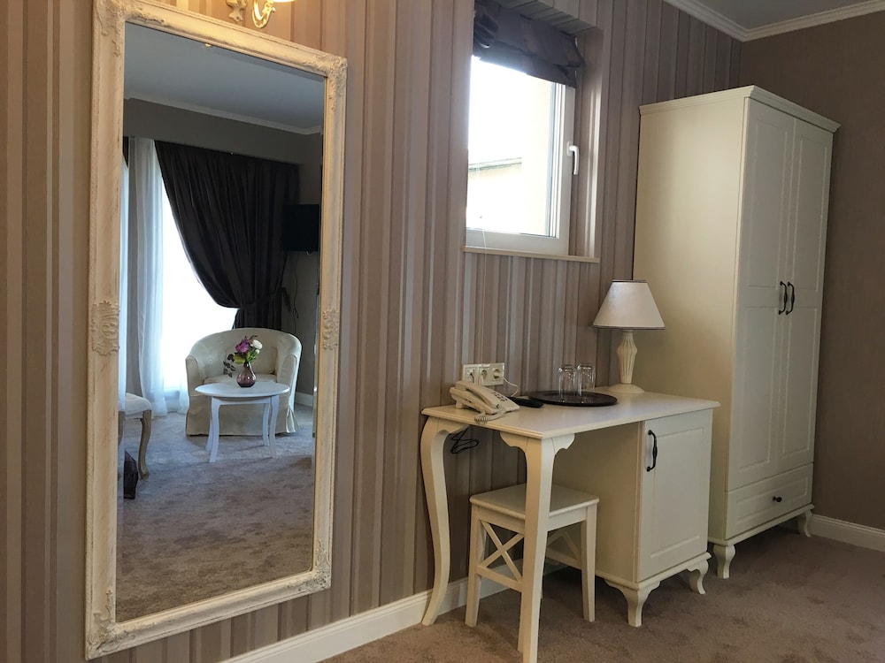 Family Hotel Agoncev 40/41