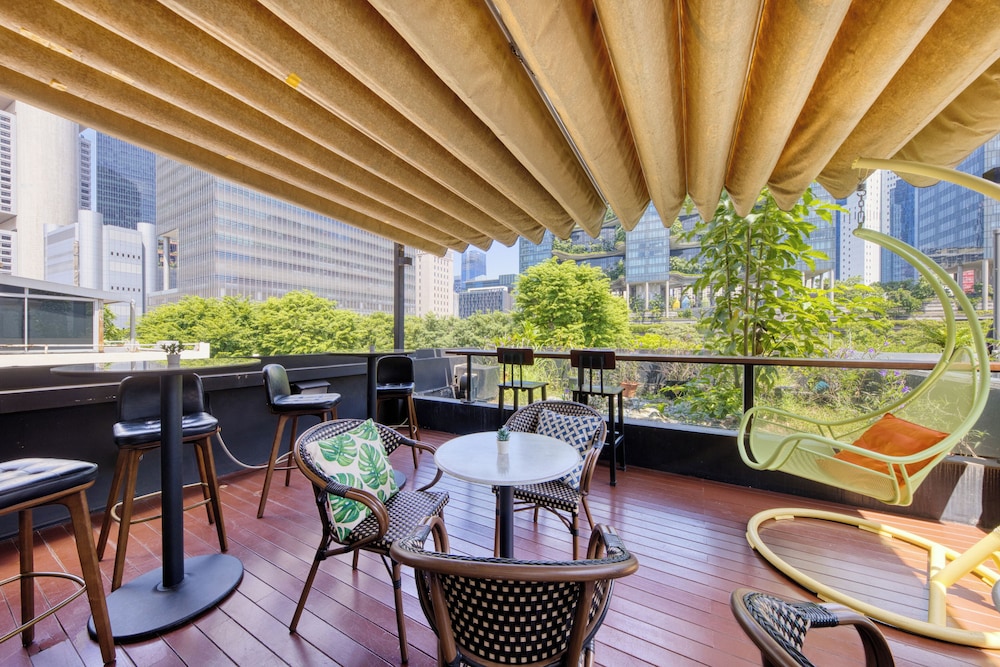 CHAMPION HOTEL CITY 38/50