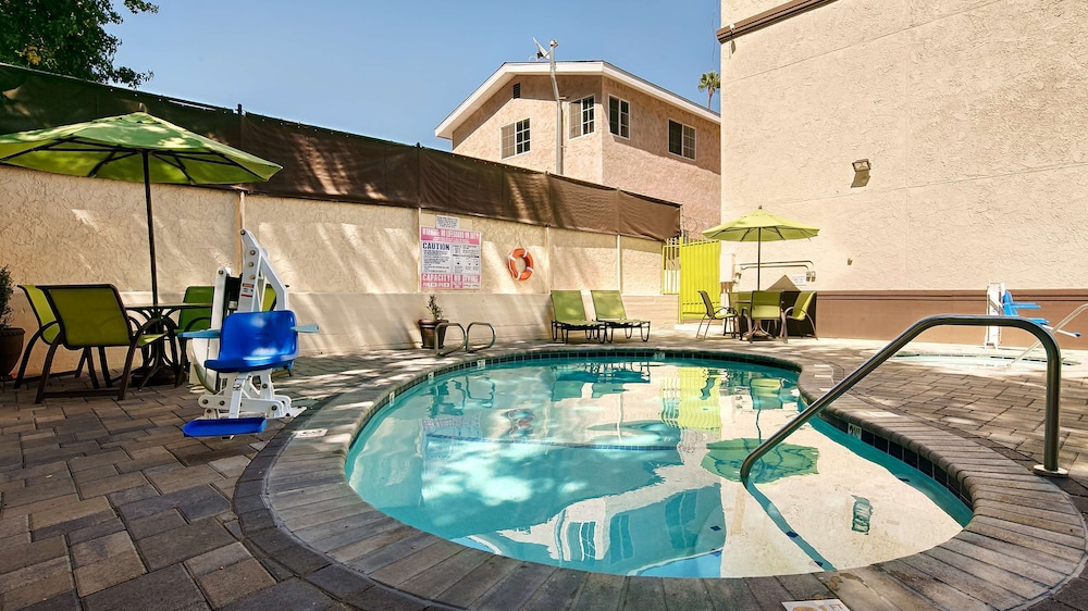 Glendale Hotel 19/24