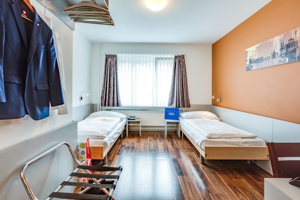 Alexander Guesthouse 35/54