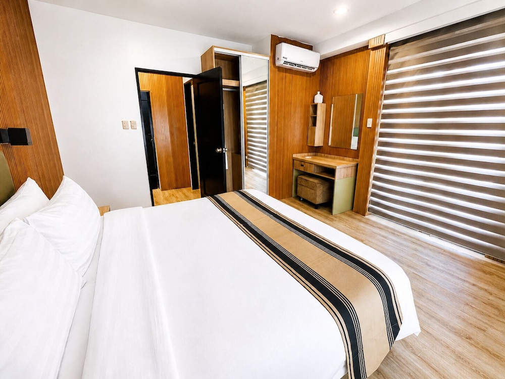 Forest Crest Nature Hotel and Resort Powered by ASTON (ex Chateau Royale Sports and Country Club) 26/77