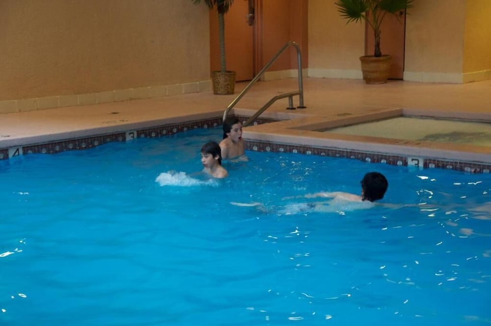Barcelona Suites 22/46