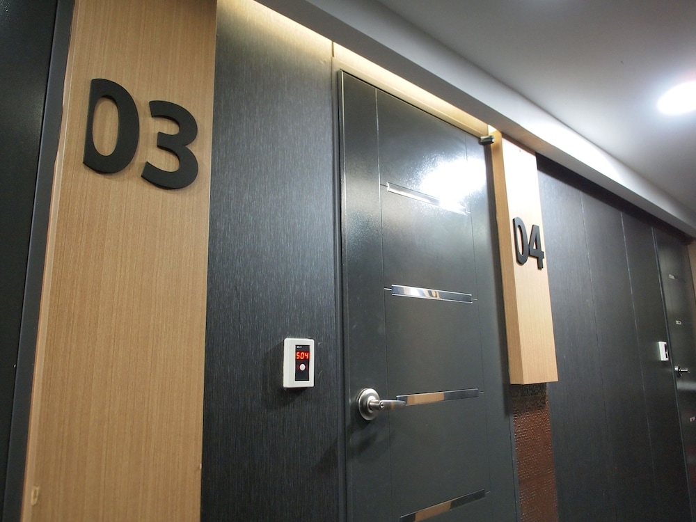 Hostel J Stay 26/36