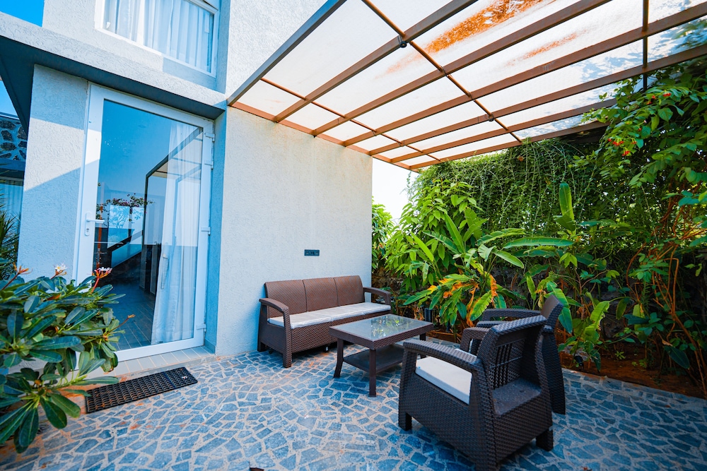 Basalt Paradise Resort And Spa 14/38