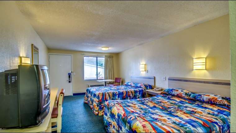 Room, 2 Queen Beds