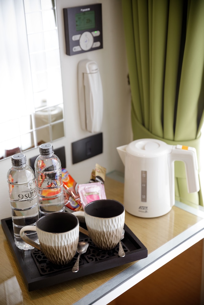 9 Suite Luxury Boutique Hotel 49/55