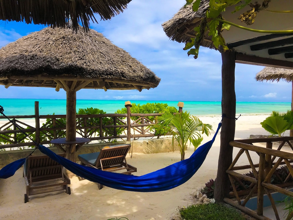 Jambiani White Sands Beach Bungalows 47/68