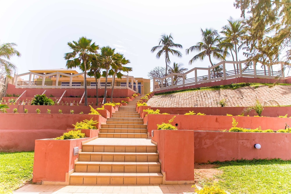 Tropic Gardens Hotel 19/22