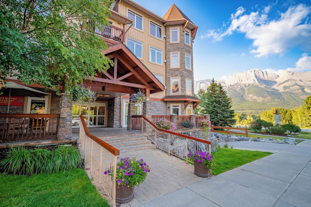 Falcon Crest Lodge By Clique 45/50