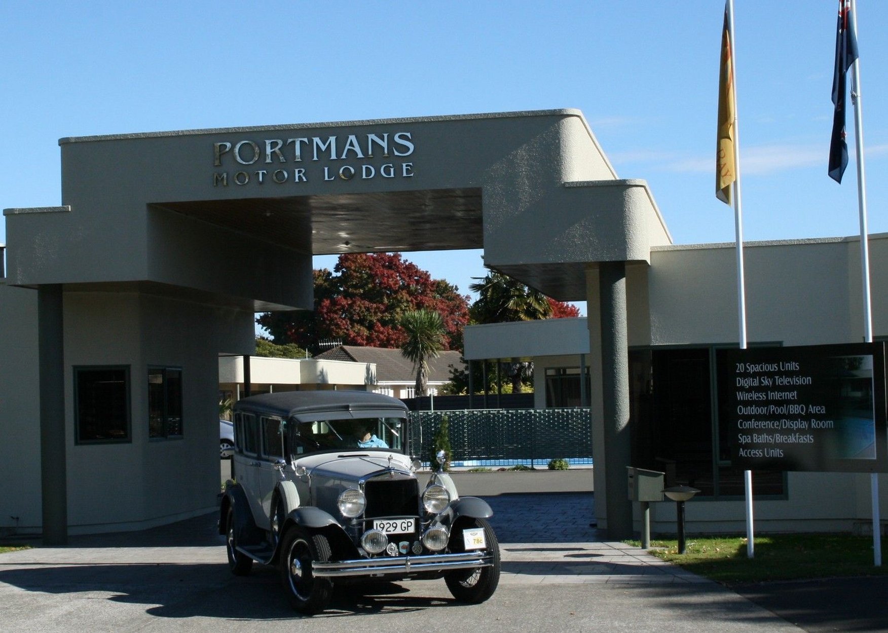 Portmans Motor Lodge 4/7