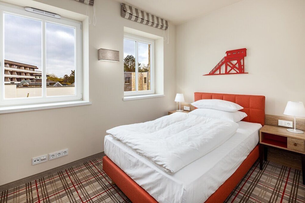 Superior, House, 1 Double and 1 Single Bed