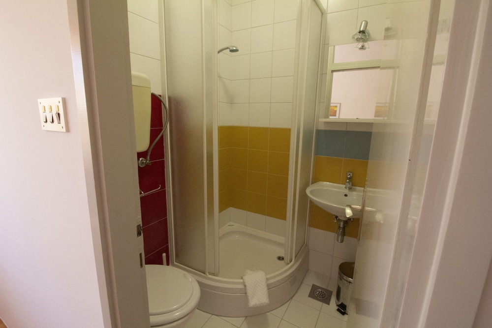 Studios & Rooms Fiesta 34/35