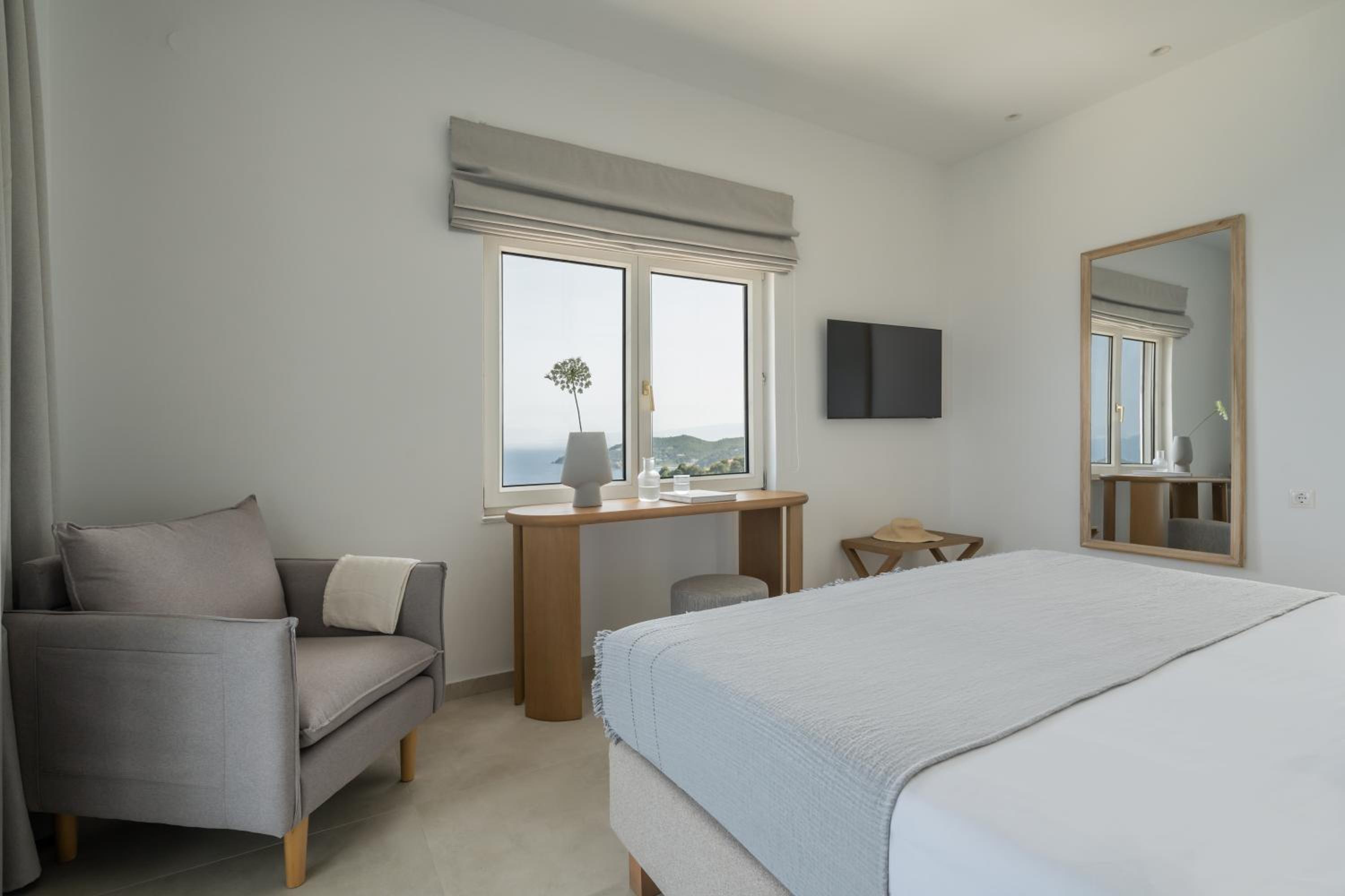 Deluxe, Double Bed, Sea View