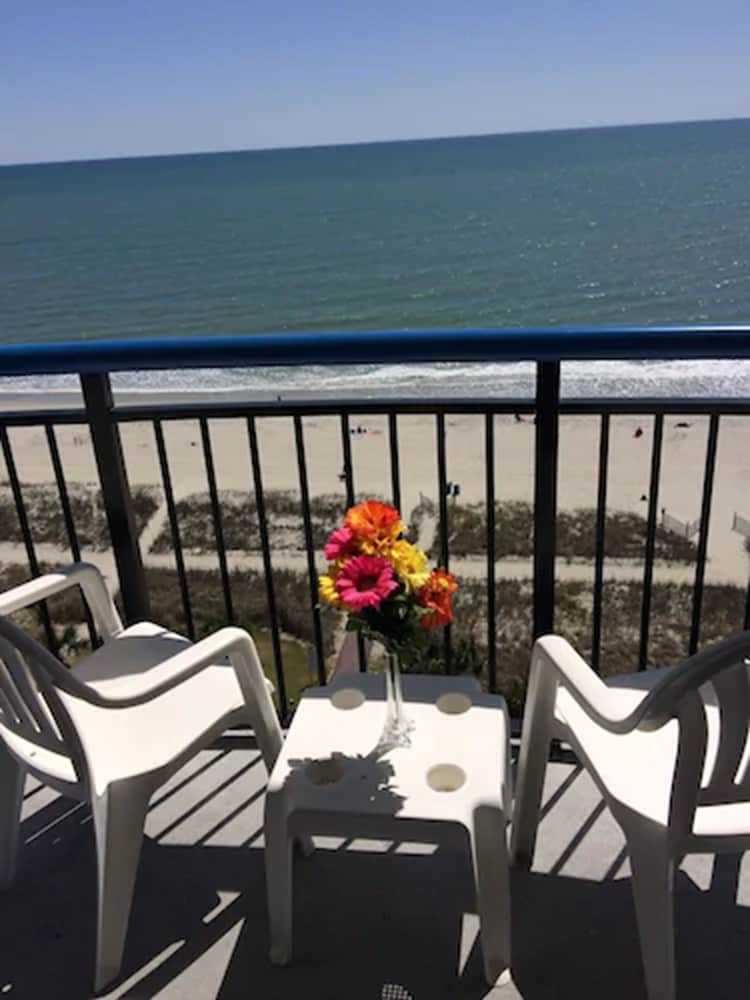 Boardwalk Beach Resort 27/40