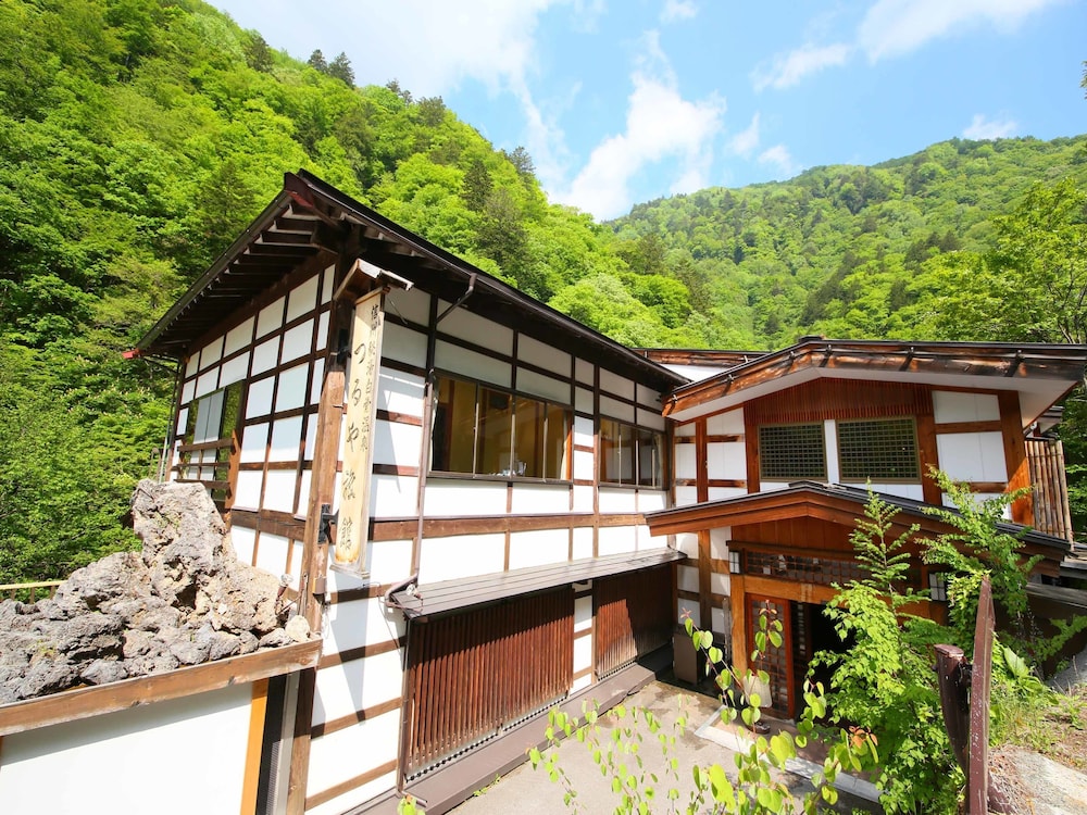 Shirahone Onsen Tsuruya Ryokan 1/50