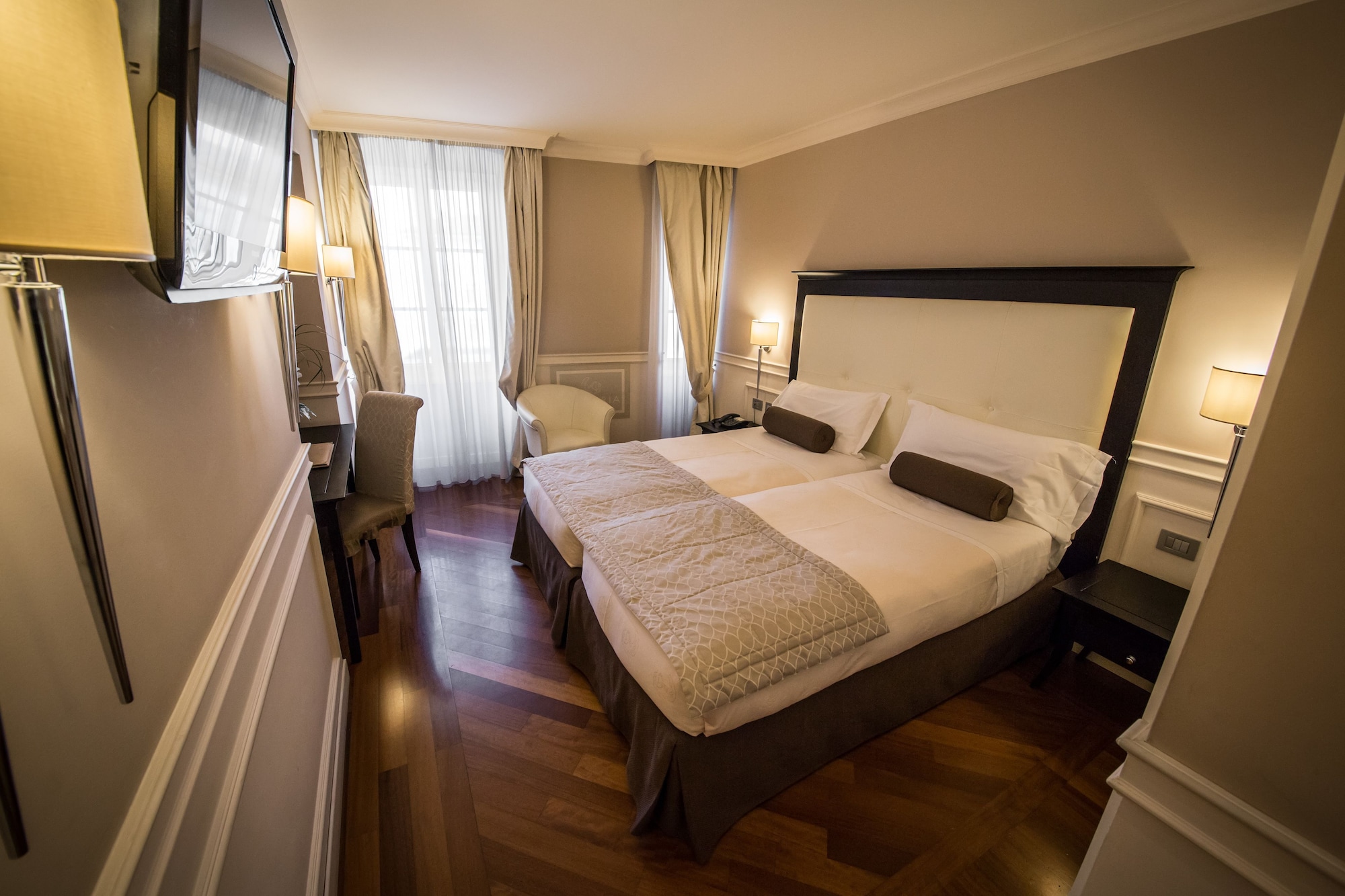 CLASSIC, DOUBLE OR TWIN BED