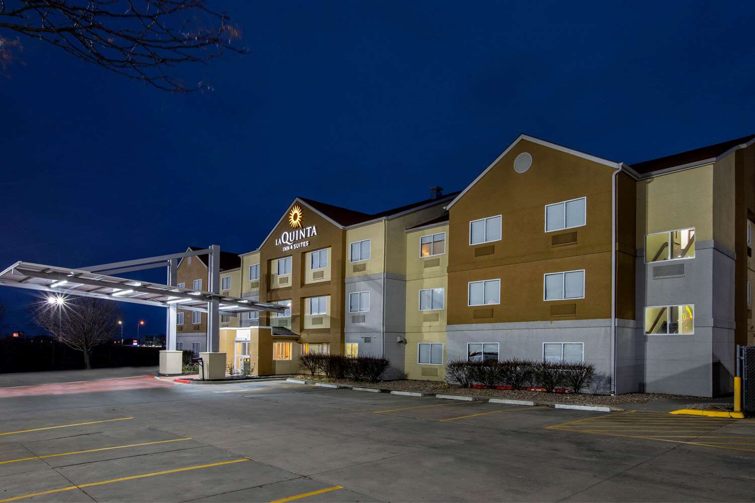 La Quinta Inn & Suites by Wyndham Emporia 3/22