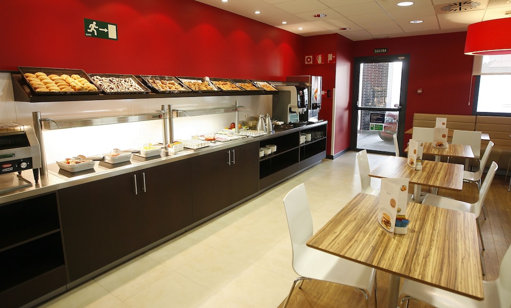 Travelodge Madrid Metropolitano 50/63