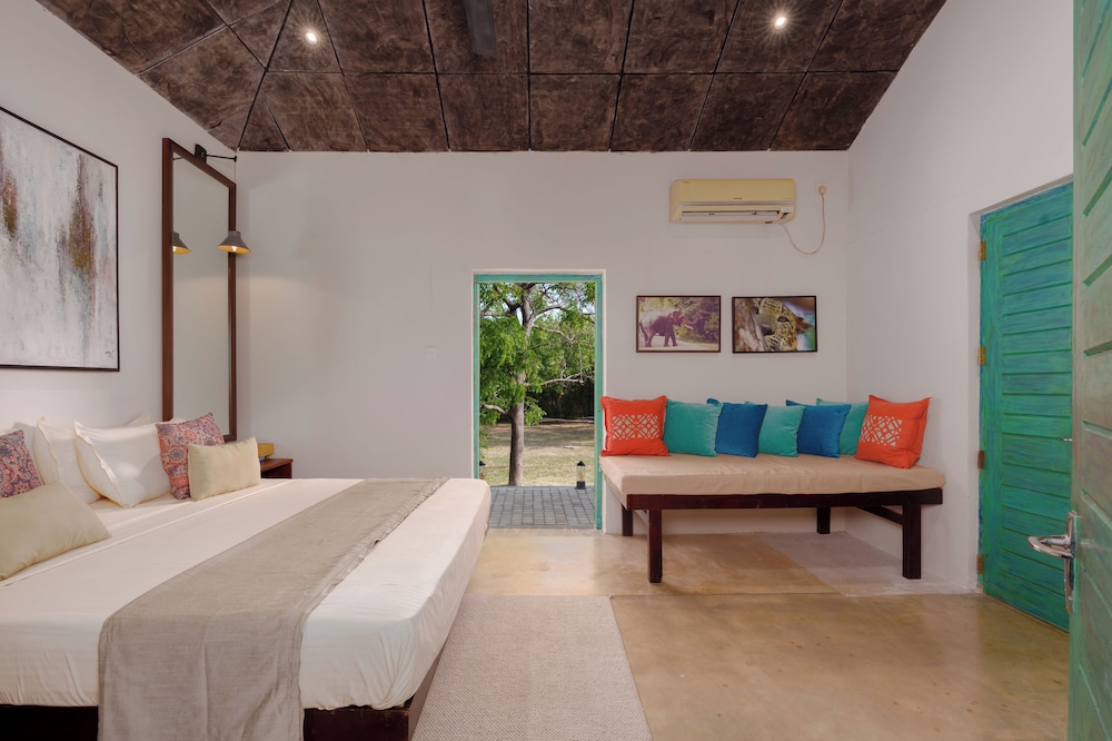 Yala Villa 15/50