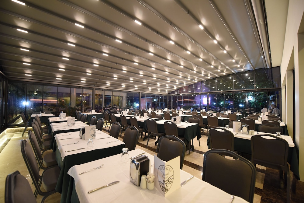Herakles Thermal Hotel 45/57