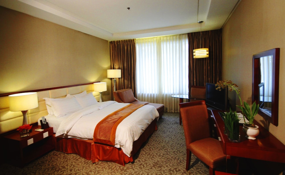 The Avenue Plaza Hotel 15/68