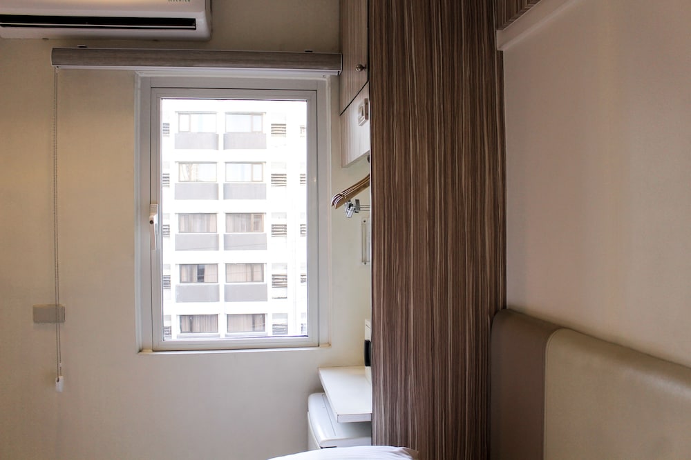 Majestic Hotel Manila 43/44
